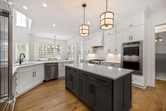 1016 Sinatra Dr, Nolensville, TN 37135