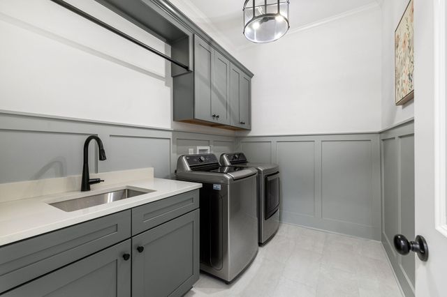 1016 Sinatra Dr, Nolensville, TN 37135