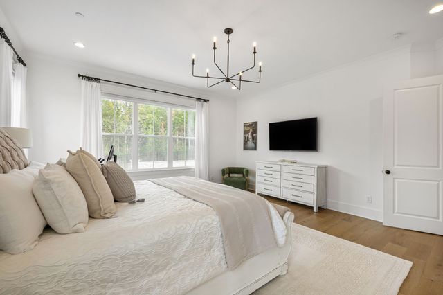 1016 Sinatra Dr, Nolensville, TN 37135