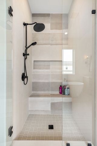 1016 Sinatra Dr, Nolensville, TN 37135