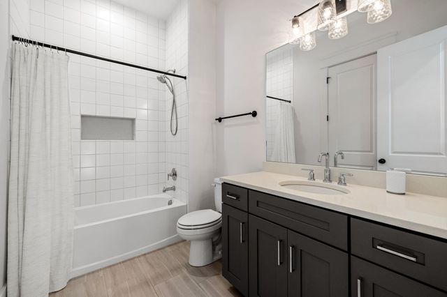 1016 Sinatra Dr, Nolensville, TN 37135