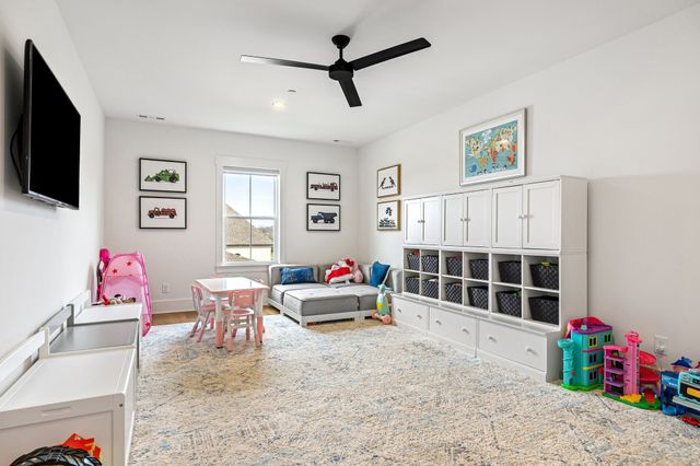 1016 Sinatra Dr, Nolensville, TN 37135