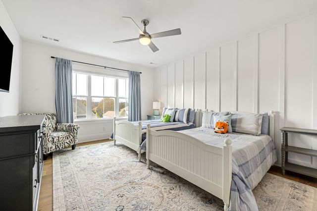 1016 Sinatra Dr, Nolensville, TN 37135