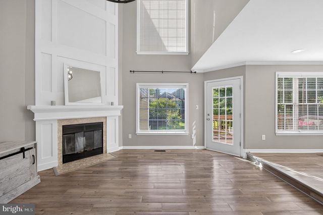 43793 STONEBRIDGE DR, Ashburn, VA 20147