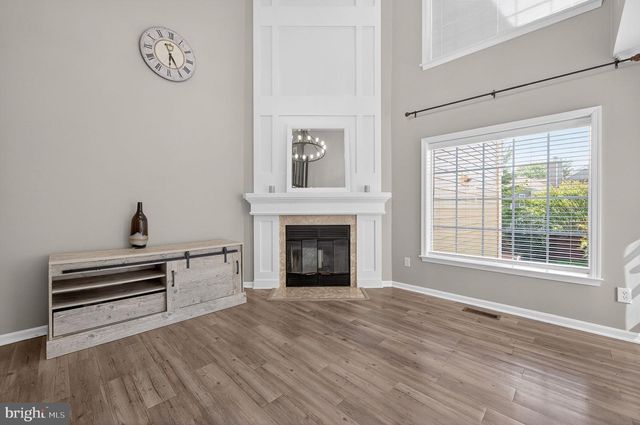 43793 STONEBRIDGE DR, Ashburn, VA 20147