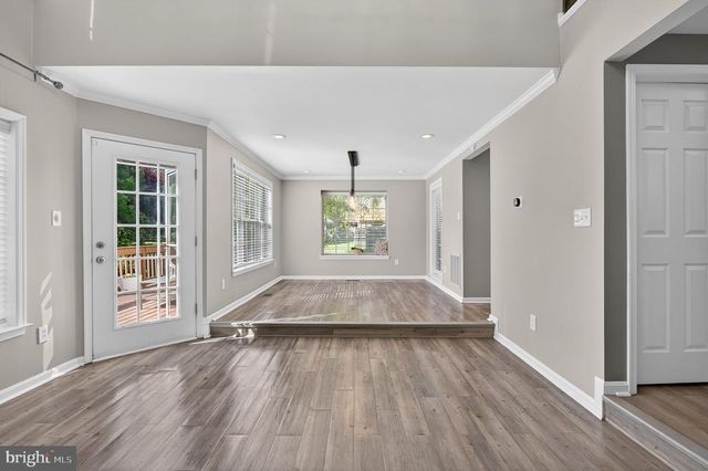43793 STONEBRIDGE DR, Ashburn, VA 20147