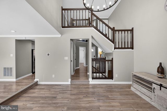 43793 STONEBRIDGE DR, Ashburn, VA 20147