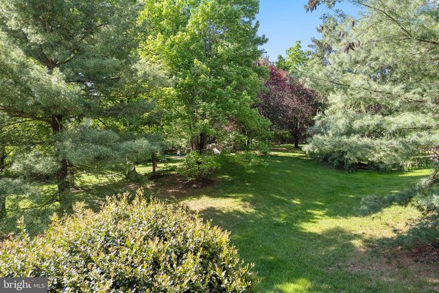 43793 STONEBRIDGE DR, Ashburn, VA 20147