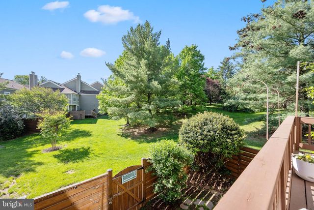 43793 STONEBRIDGE DR, Ashburn, VA 20147