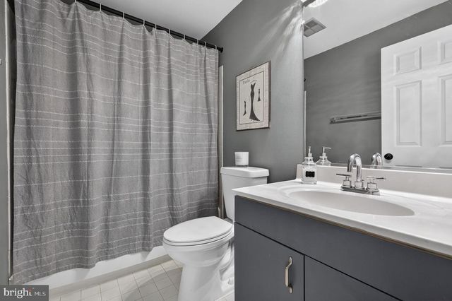 43793 STONEBRIDGE DR, Ashburn, VA 20147