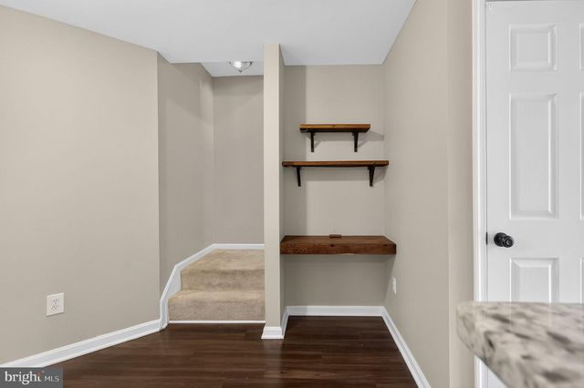 43793 STONEBRIDGE DR, Ashburn, VA 20147