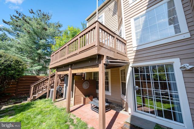 43793 STONEBRIDGE DR, Ashburn, VA 20147