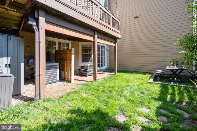43793 STONEBRIDGE DR, Ashburn, VA 20147