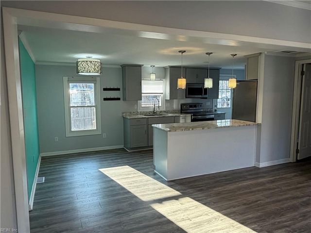 103 Briar LN, Williamsburg, VA 23188