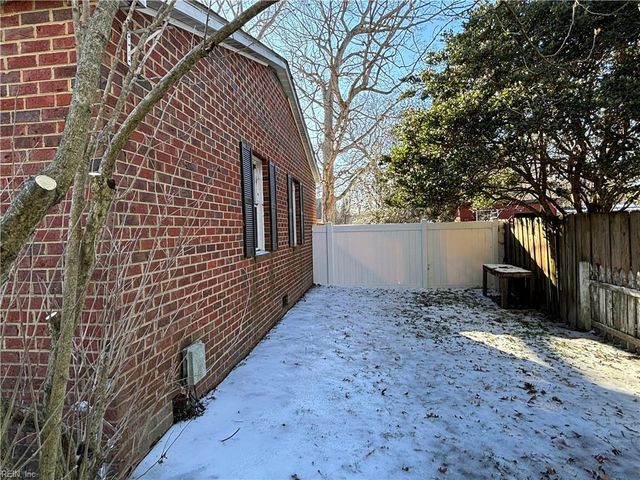 103 Briar LN, Williamsburg, VA 23188