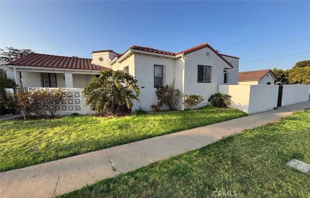7530 S Hobart, Los Angeles, CA 90047