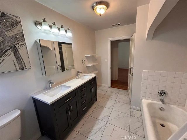 7530 S Hobart, Los Angeles, CA 90047
