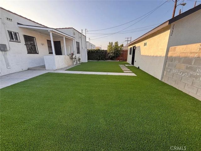 7530 S Hobart, Los Angeles, CA 90047