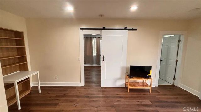 7530 S Hobart, Los Angeles, CA 90047