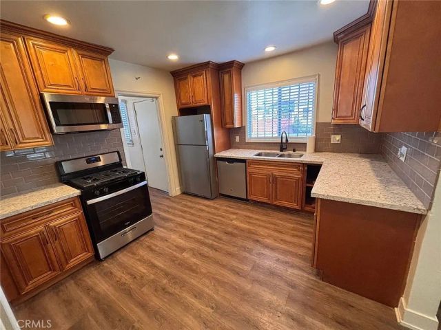 7530 S Hobart, Los Angeles, CA 90047