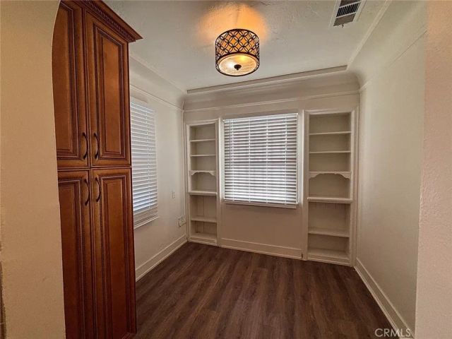 7530 S Hobart, Los Angeles, CA 90047