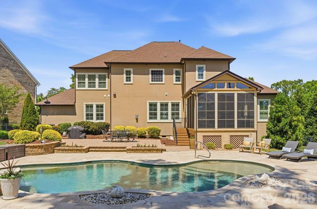 1414 Smoketree Court, Waxhaw, NC 28173