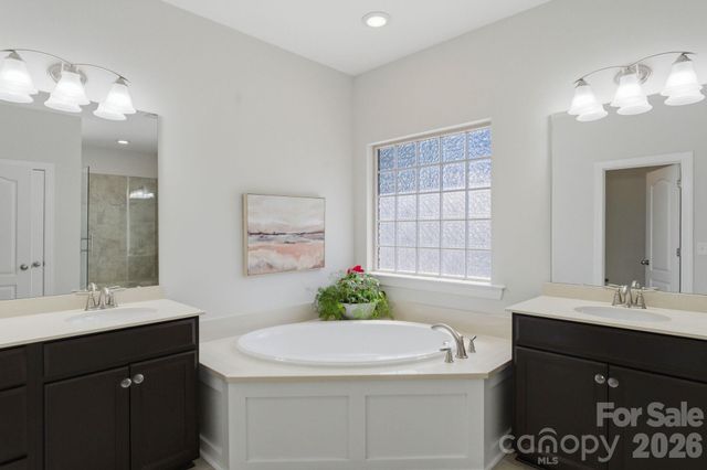 1414 Smoketree Court, Waxhaw, NC 28173