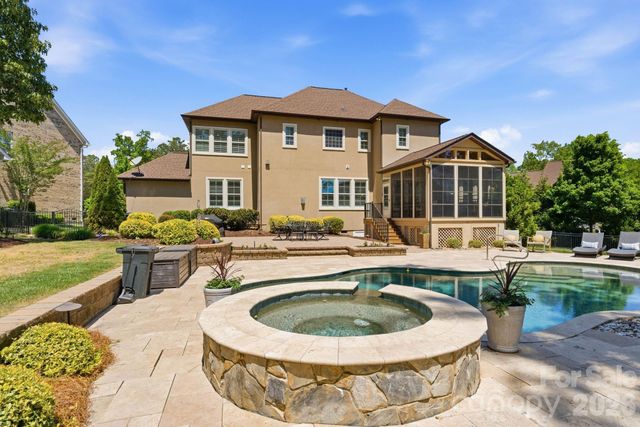 1414 Smoketree Court, Waxhaw, NC 28173