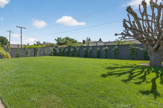 3106 E Trenton, Orange, CA 92867