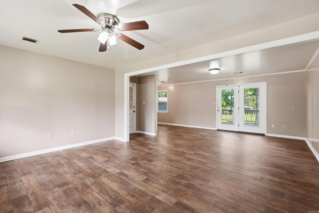 1105 Boardman St, Judsonia, AR 72081