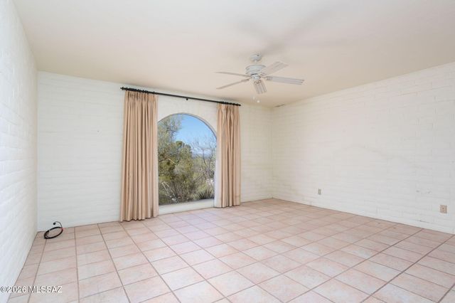 5070 E Calle Chueca, Tucson, AZ 85718