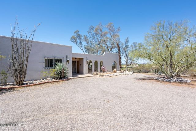5070 E Calle Chueca, Tucson, AZ 85718