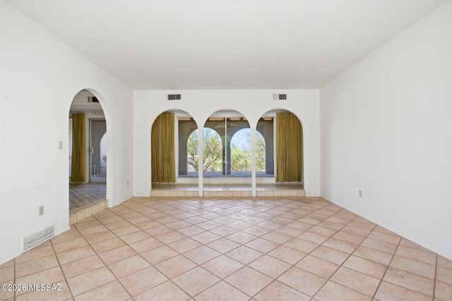 5070 E Calle Chueca, Tucson, AZ 85718