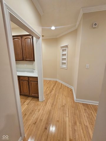 2845 Bloomsbury N, Greenwood, IN 46143