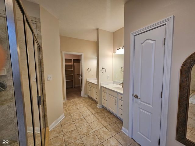 2845 Bloomsbury N, Greenwood, IN 46143