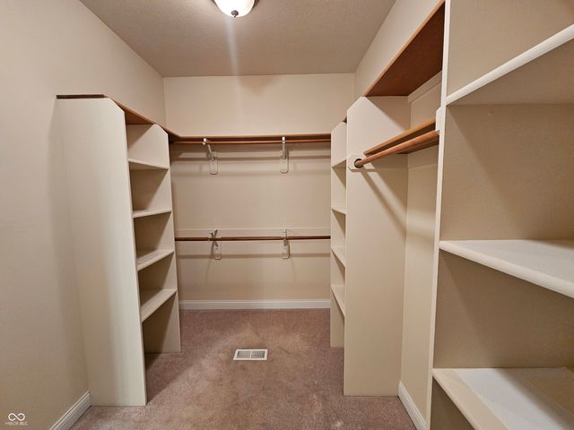 2845 Bloomsbury N, Greenwood, IN 46143