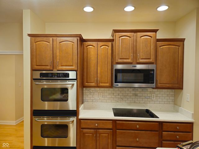 2845 Bloomsbury N, Greenwood, IN 46143