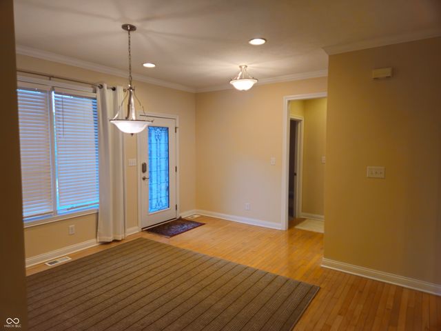 2845 Bloomsbury N, Greenwood, IN 46143