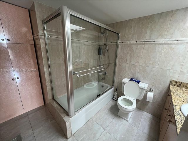 251 174th Street 1905, Sunny Isles Beach, FL 33160