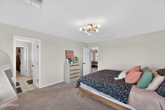 32347 N VERNAL Lane, San Tan Valley, AZ 85144