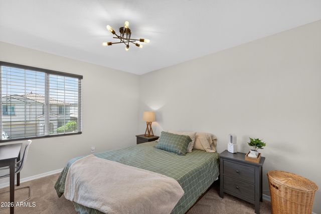 32347 N VERNAL Lane, San Tan Valley, AZ 85144