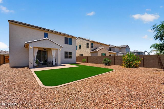 32347 N VERNAL Lane, San Tan Valley, AZ 85144
