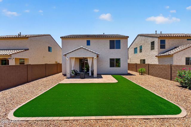 32347 N VERNAL Lane, San Tan Valley, AZ 85144
