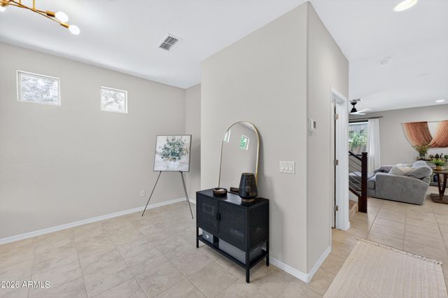 32347 N VERNAL Lane, San Tan Valley, AZ 85144
