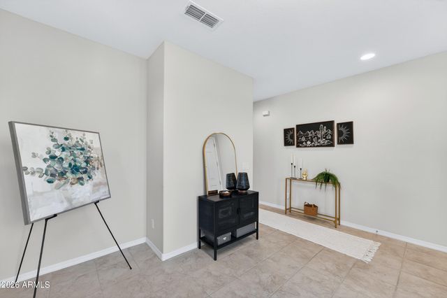32347 N VERNAL Lane, San Tan Valley, AZ 85144