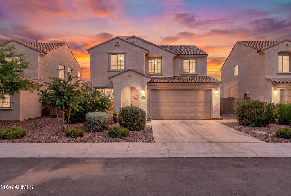32347 N VERNAL Lane, San Tan Valley, AZ 85144