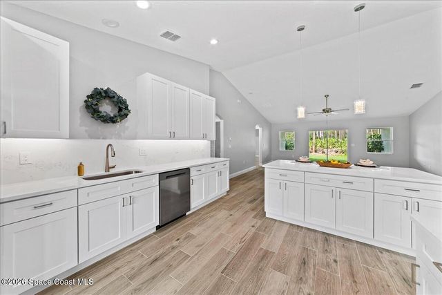 449 Wells Avenue SW, Palm Bay, FL 32908