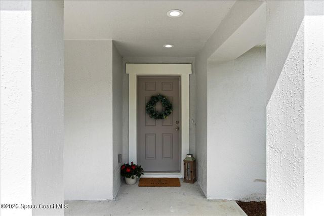 449 Wells Avenue SW, Palm Bay, FL 32908