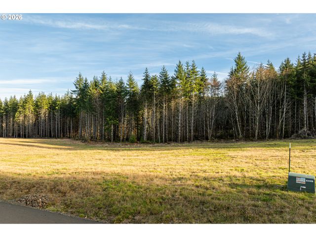 Silverwood Dr E2, Castle Rock, WA 98611