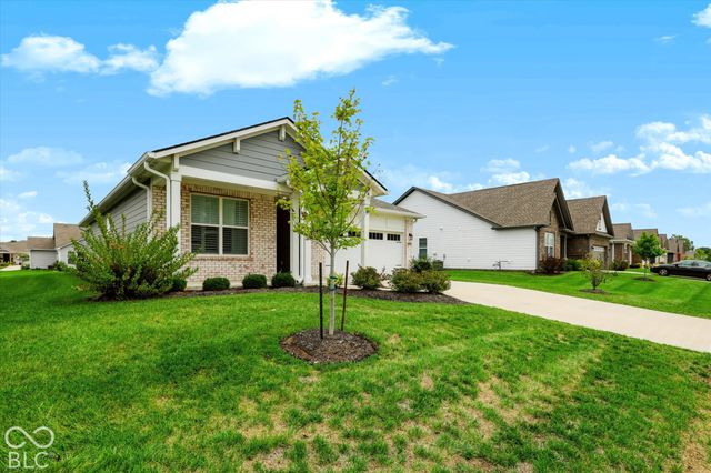 3644 Chalmers Drive, Bargersville, IN 46106